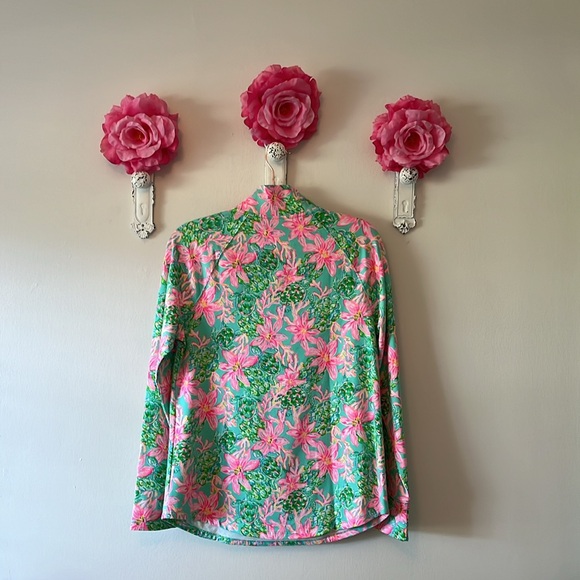 Lilly Pulitzer UPF50+ Skipper Popover in Surf Blue, So Shellegant, Medium. NWT. - Picture 13 of 13